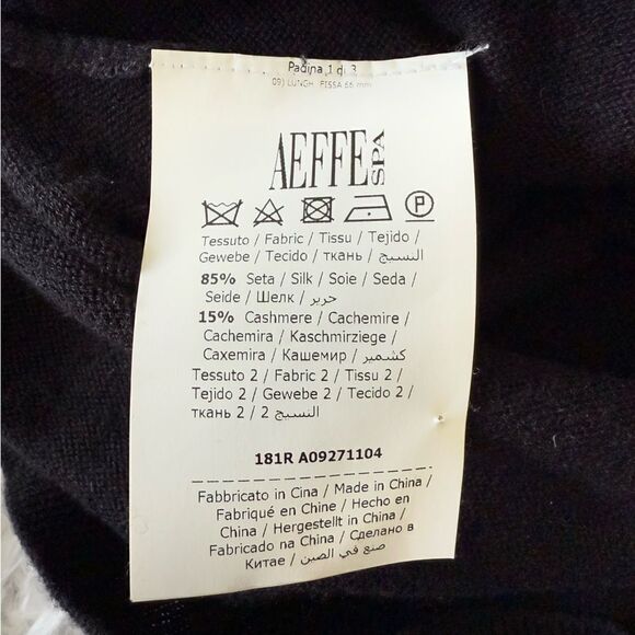 Moschino Boutique Black Silk and Cashmere Sweater with Pink Bow Detail Size S - Picture 7 of 7